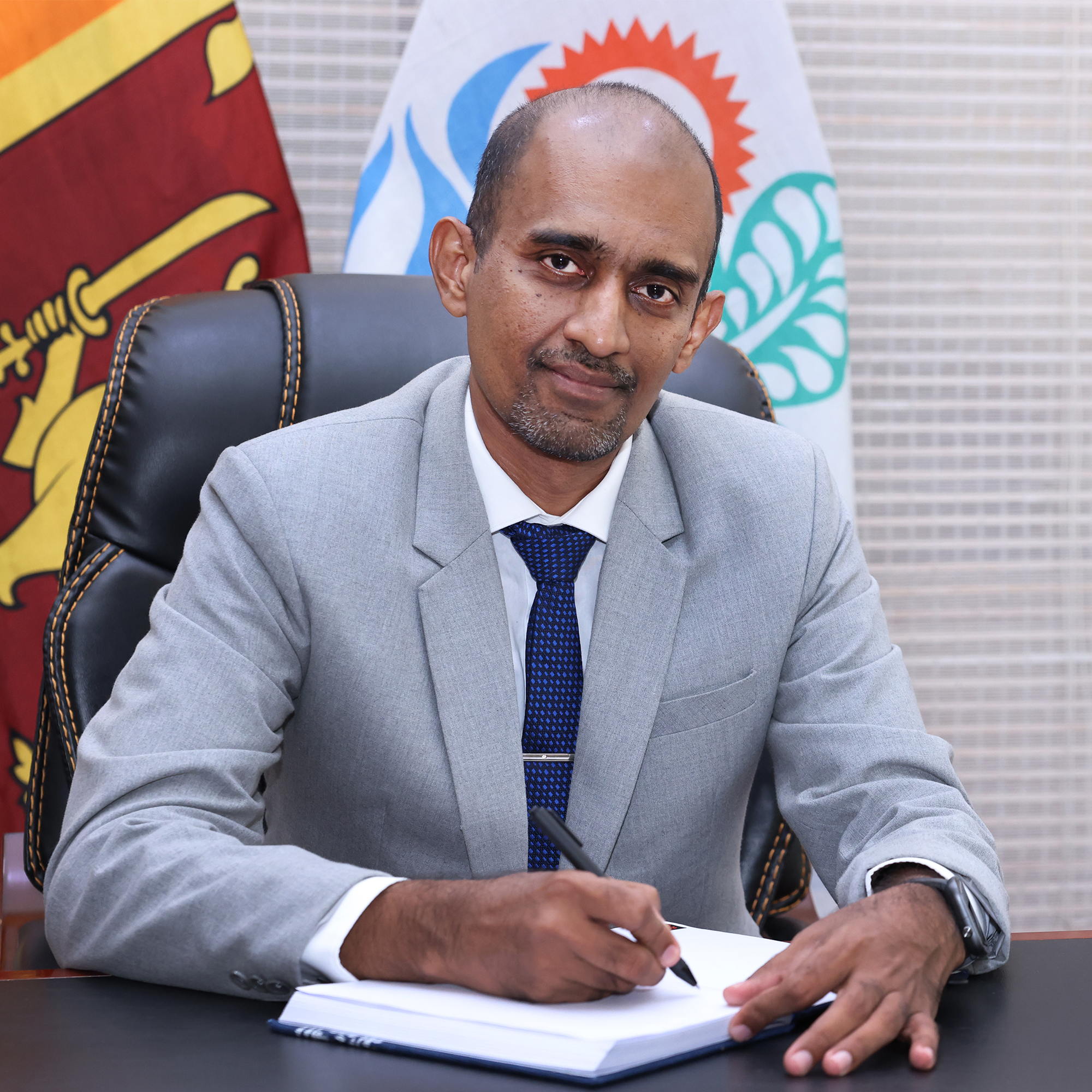 Mr.Padmasiri Moonamale's image